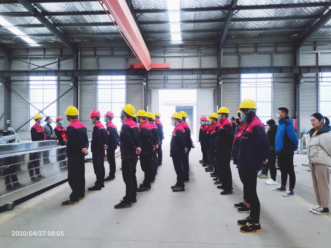 榮大公交候車亭廠家榮譽表彰例會配圖二